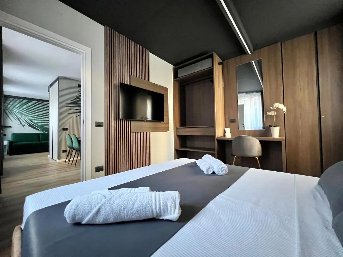 Prestige Duomo Apartment - Lake Como