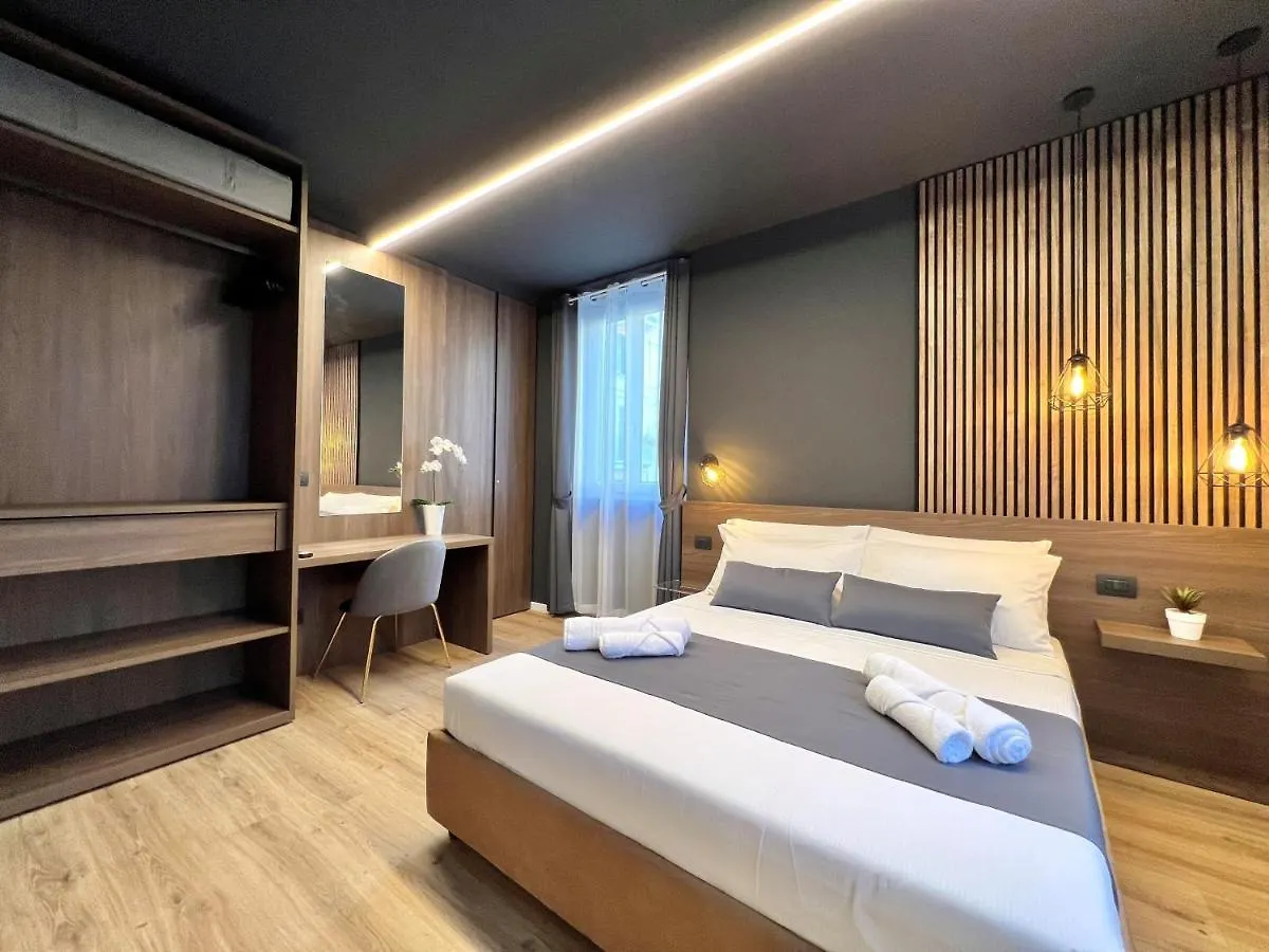 Prestige Duomo Apartment - Lake Como Itálie